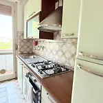 P072 - Porto Recanati, Comodo Trilocale A Due Passi Dal Mare * Porto Recanati